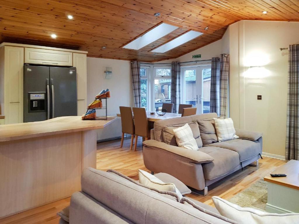 Loch Lomond Sanctuary Lodges Balloch Exteriér fotografie